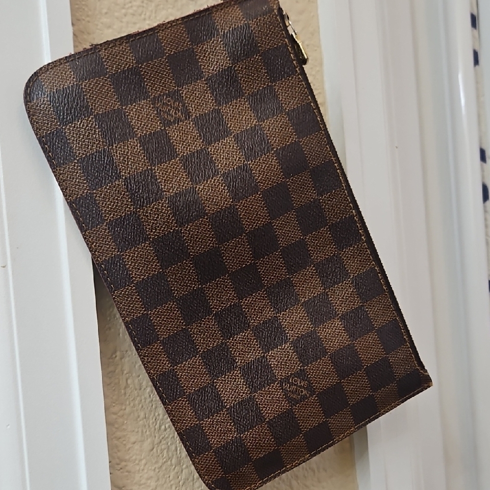 Checkered Clutch - Picture 2 of 7